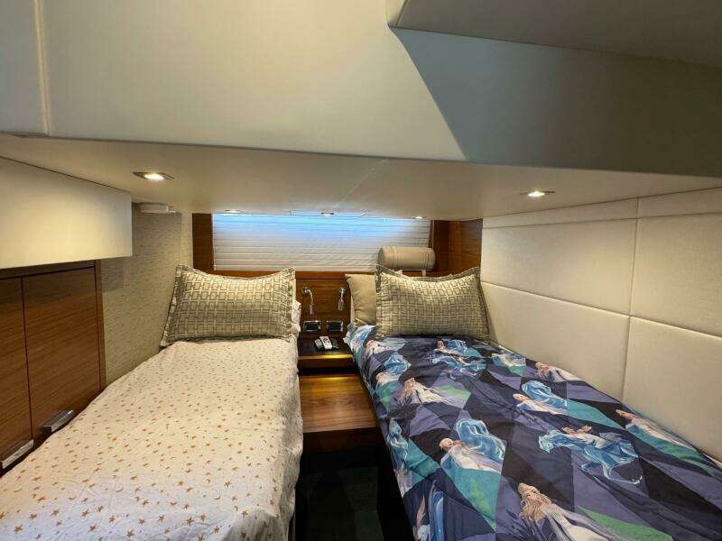 2017 Tiara Yachts 44 Coupe