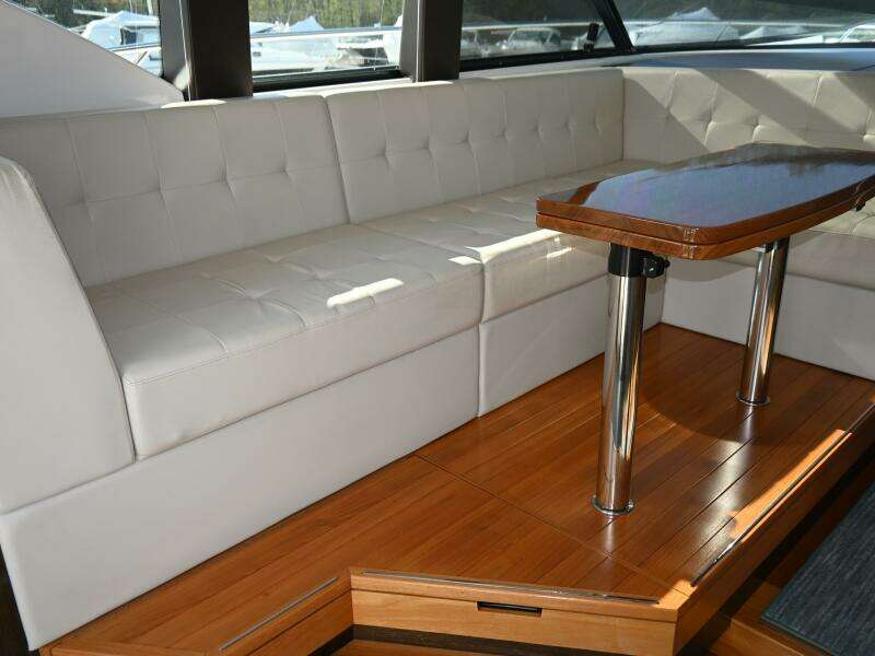 2017 Tiara Yachts 44 Coupe