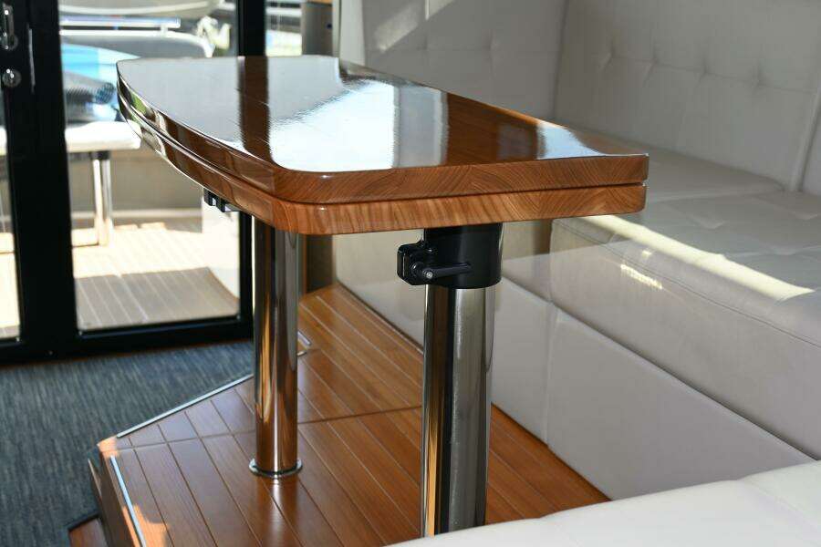 2017 Tiara Yachts 44 Coupe