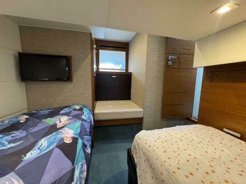 2017 Tiara Yachts 44 Coupe