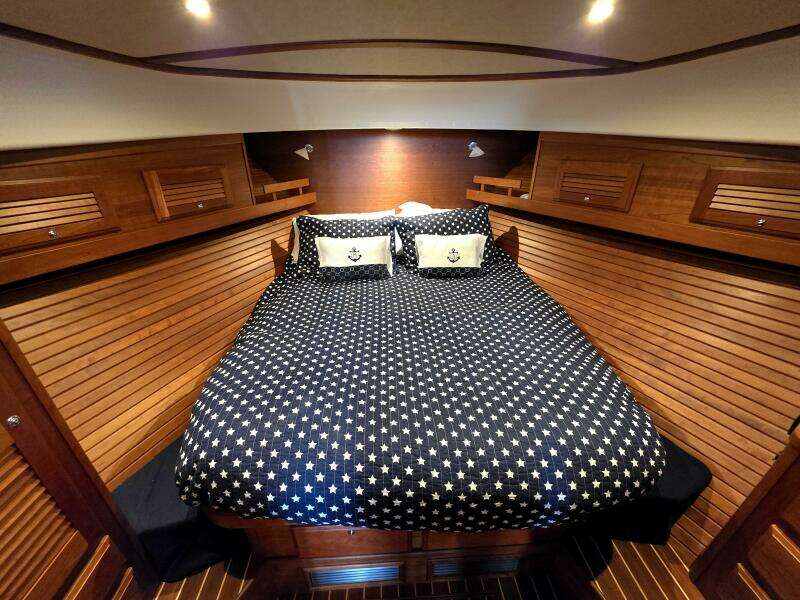 2017 Sabre 42 Salon Express