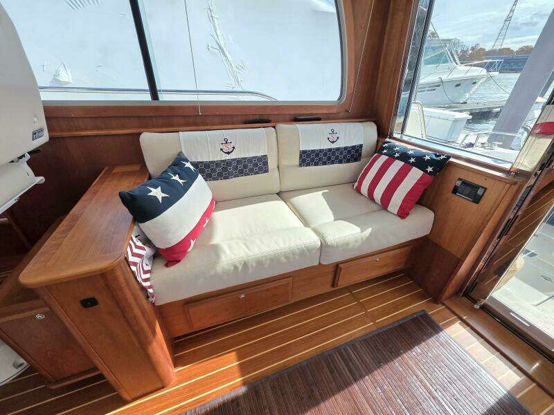 2017 Sabre 42 Salon Express