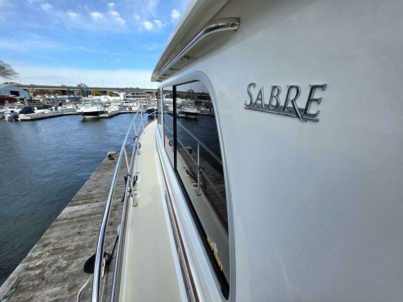2017 Sabre 42 Salon Express
