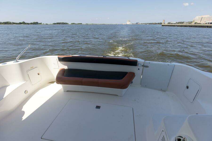 2000 40 Sea Ray 400 Sedan Bridge Silver Lining Mezzanine (3)