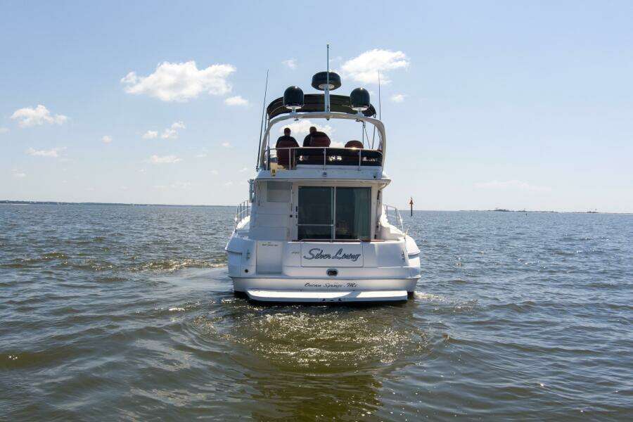 2000 40 Sea Ray 400 Sedan Bridge Silver Lining Exterior (7)