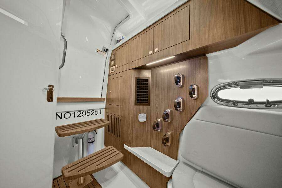 2019 Boston Whaler 380 Outrage 'Lima Kilo' - Cabin