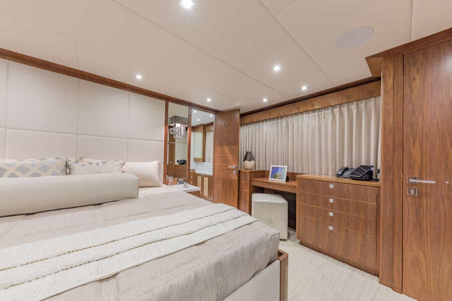 2018 Hargrave Raised Pilothouse