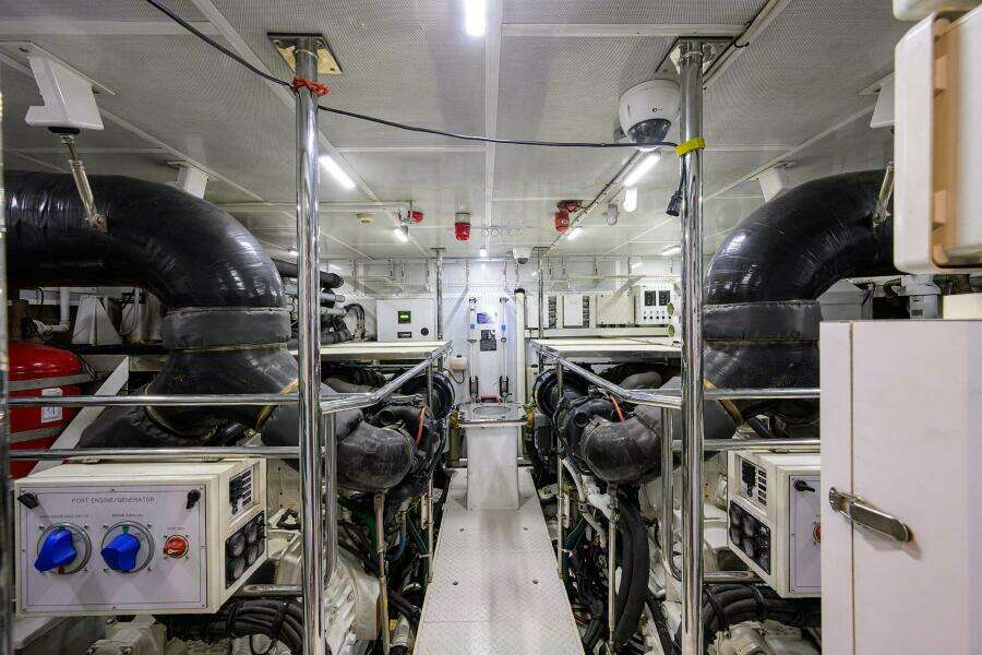 2018 Hargrave Raised Pilothouse