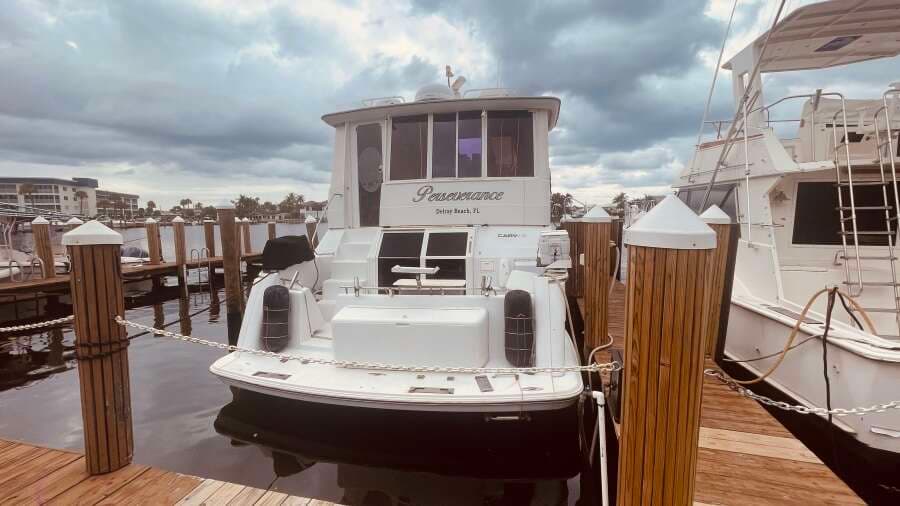 1997 CARVER YACHTS 500 COCKPIT MY