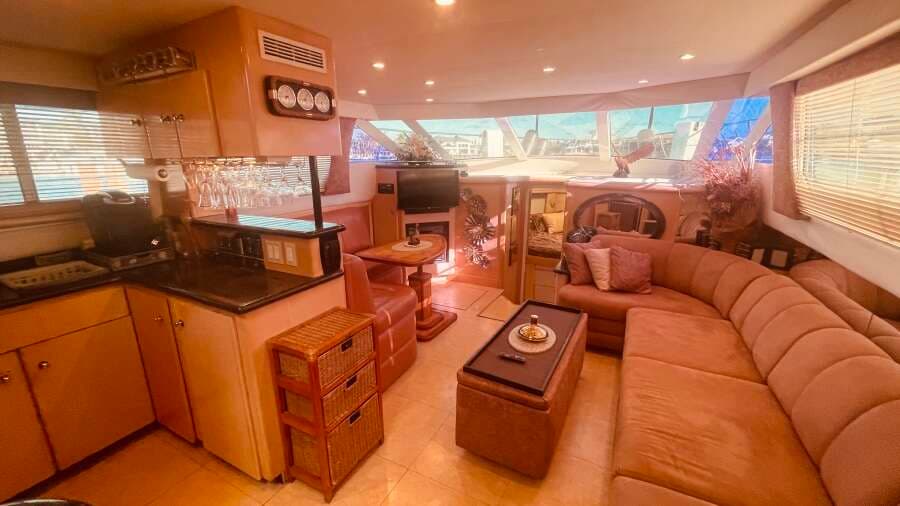 1997 CARVER YACHTS 500 COCKPIT MY