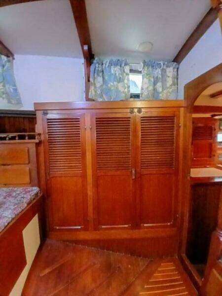 1980 Hardin Center Cockpit