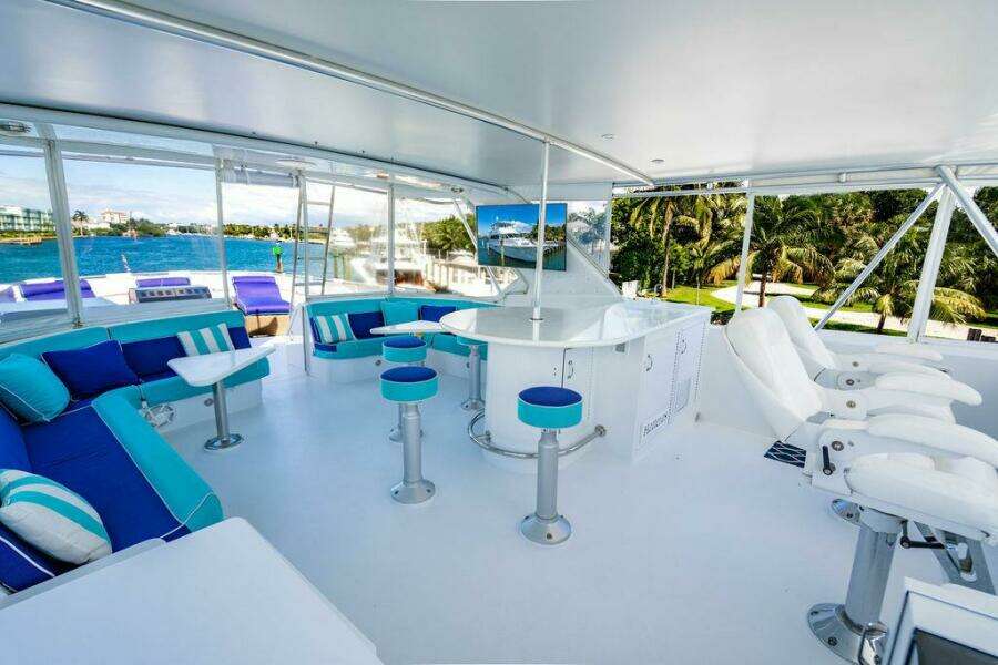 2003 Hatteras Cockpit MY