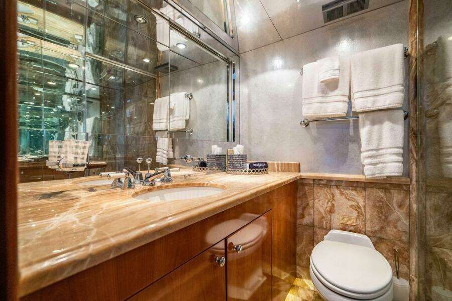 2003 Hatteras Cockpit MY