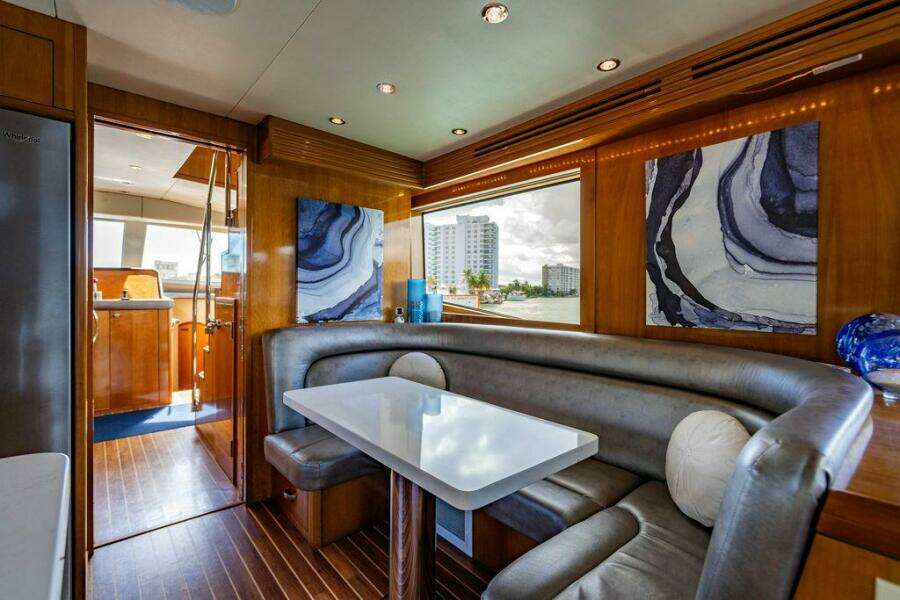 2003 Hatteras Cockpit MY