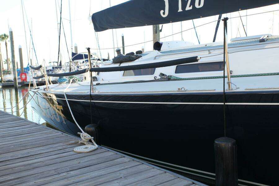 1996 J Boats 120