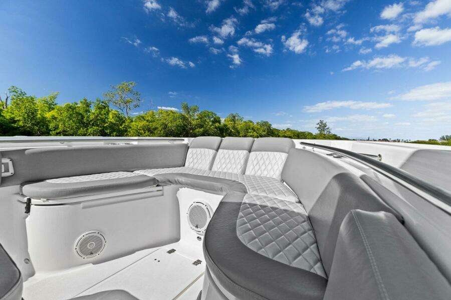 2018 Sea Fox 288 Commander