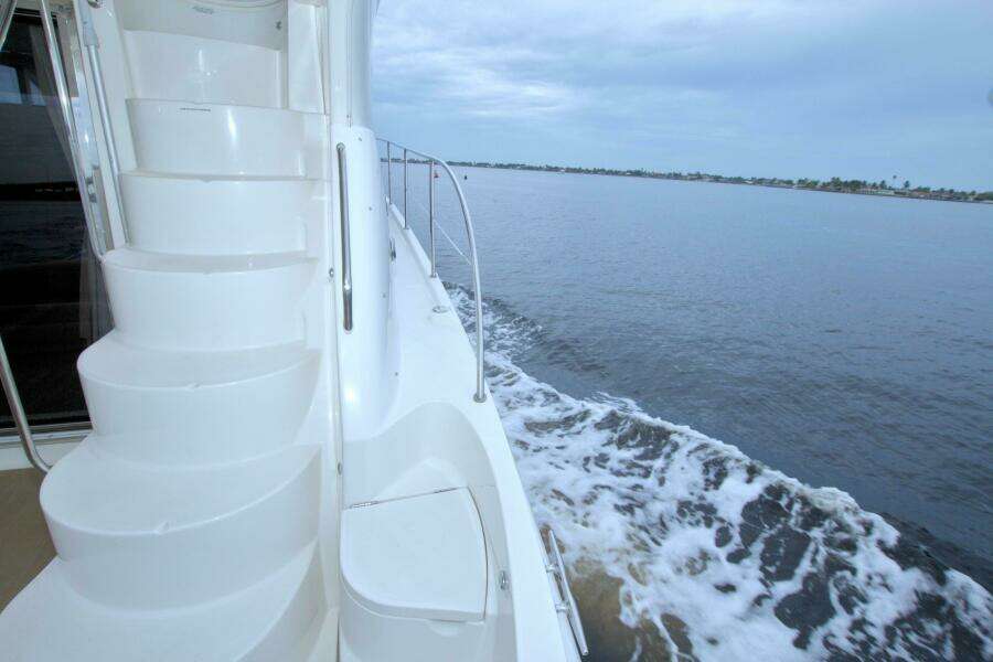 2013 Meridian 441 Sedan