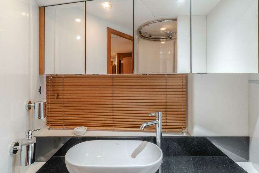 2012 Sunseeker Portofino 48