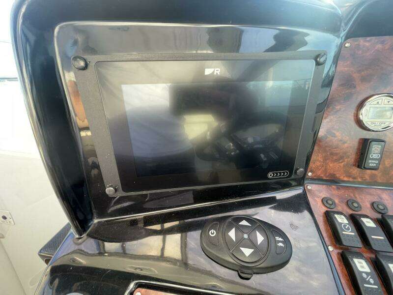 2016 Rinker 310 Express