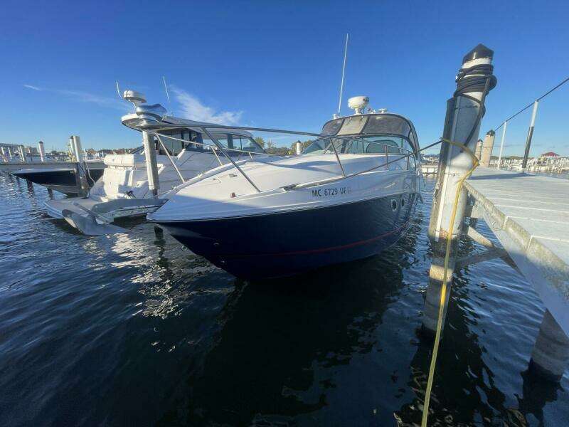 2016 Rinker 310 Express