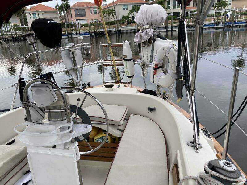 1990 Pacific Seacraft 34 Voyager