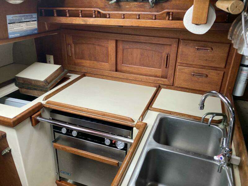 1990 Pacific Seacraft 34 Voyager