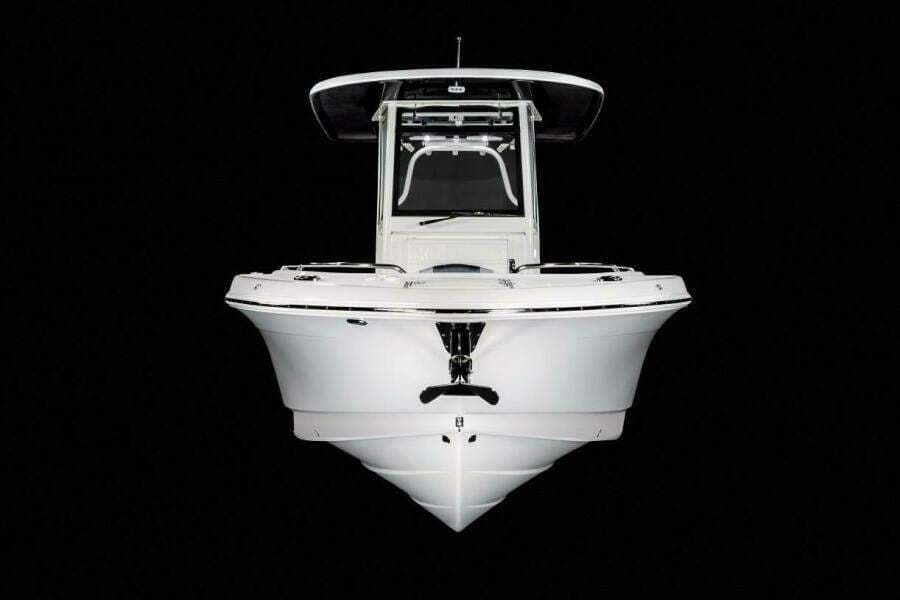 2022 Robalo R272 Center Console