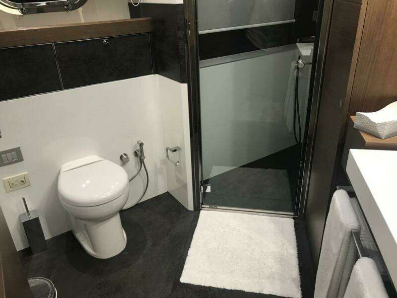 2014 Custom Line 100