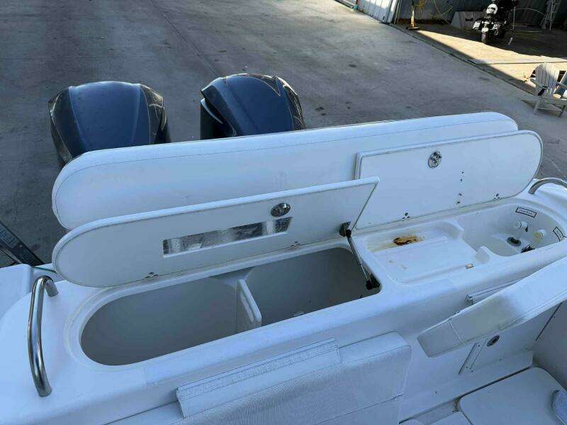 2004 Century 3200 Center Console