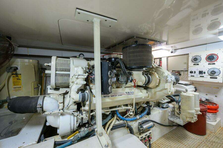 Post 50 SEANYLE - Engine Room