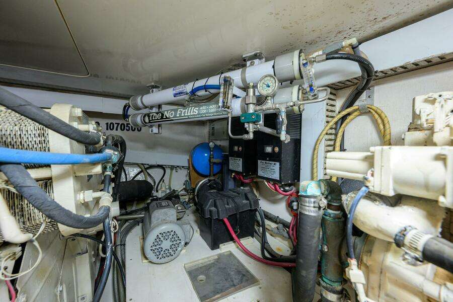 Post 50 SEANYLE - Engine Room