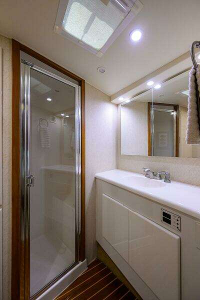 Post 50 SEANYLE - Master Ensuite Head