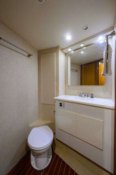 Post 50 SEANYLE - Guest/Day Head