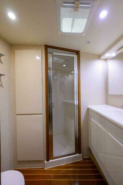 Post 50 SEANYLE - Master Ensuite Head