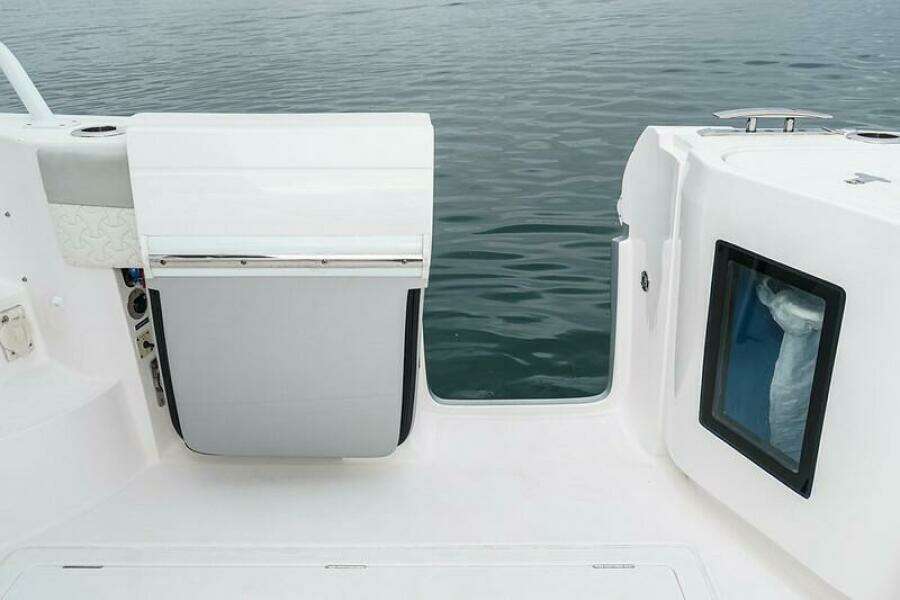 2022 Intrepid 477 Evolution