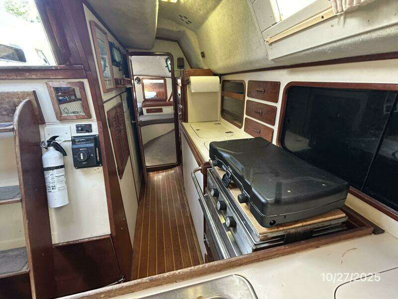 36' S2 aft companionway aft