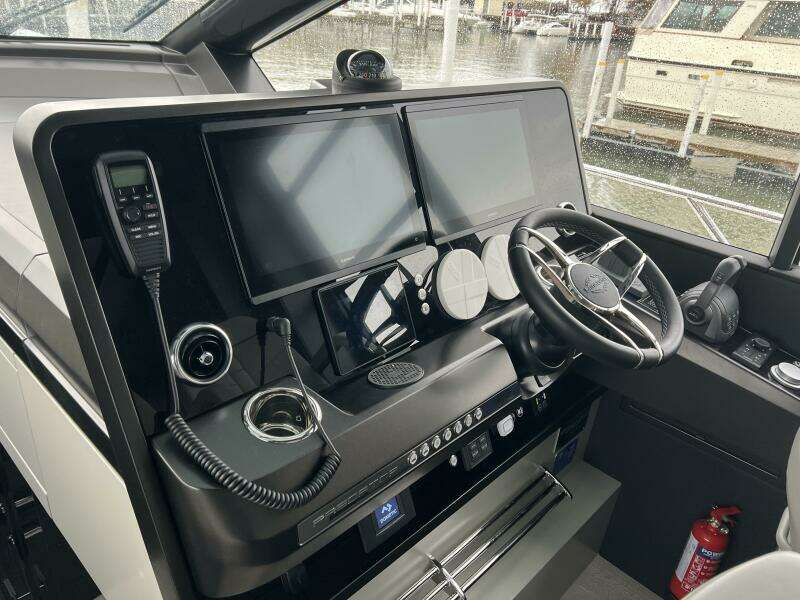 2026 Sunseeker 55 Predator