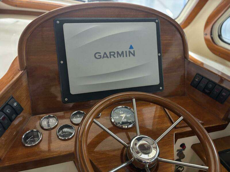 2003 Hinckley 36 Picnic Boat EP