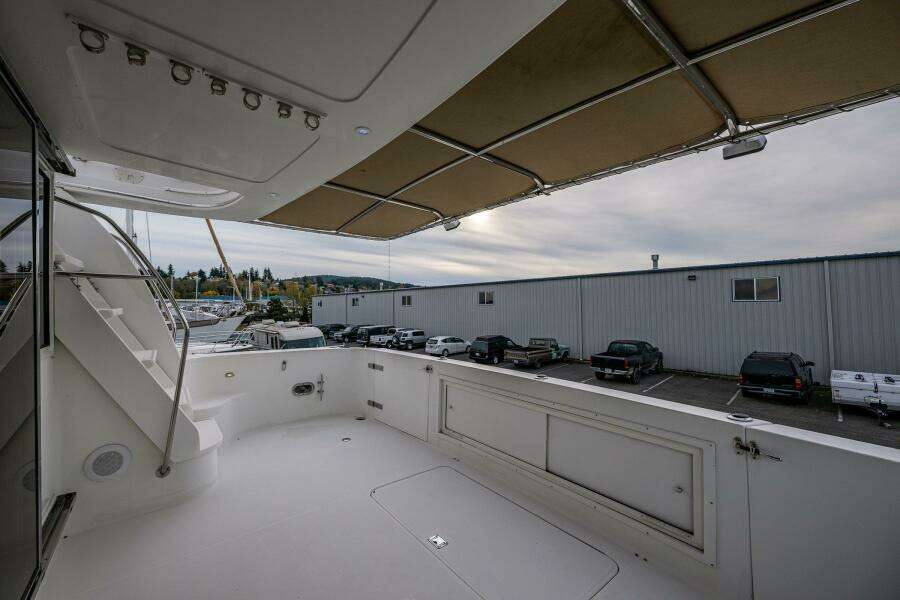 2001 Navigator 61 Pilothouse