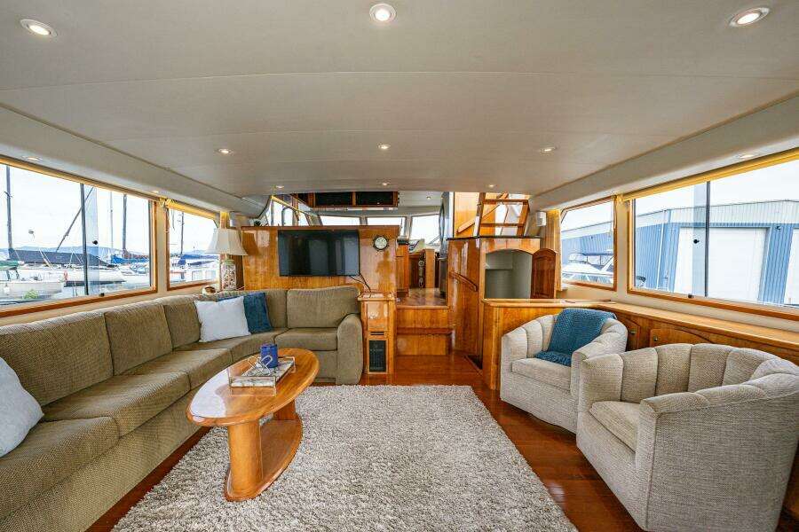 2001 Navigator 61 Pilothouse