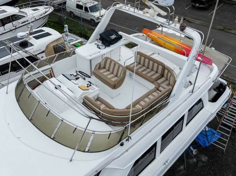 2001 Navigator 61 Pilothouse