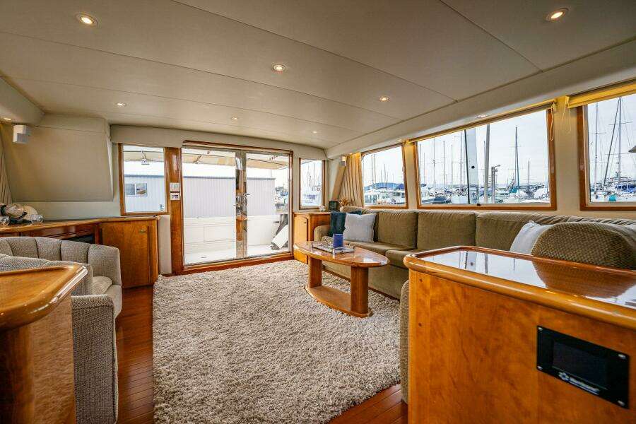 2001 Navigator 61 Pilothouse