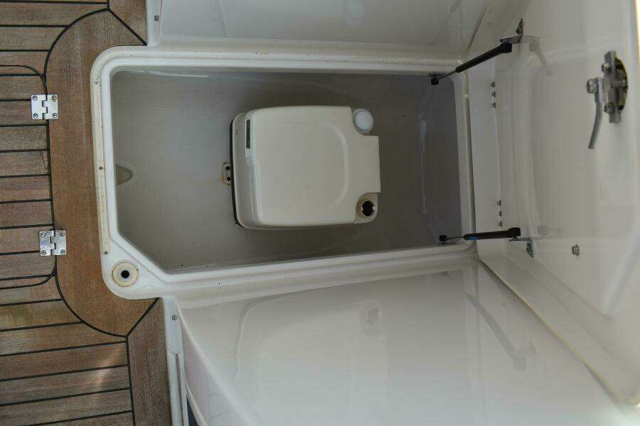 2003 Chris-Craft Launch 25