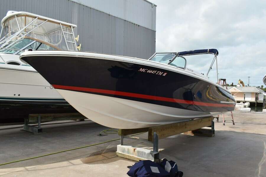 2003 Chris-Craft Launch 25
