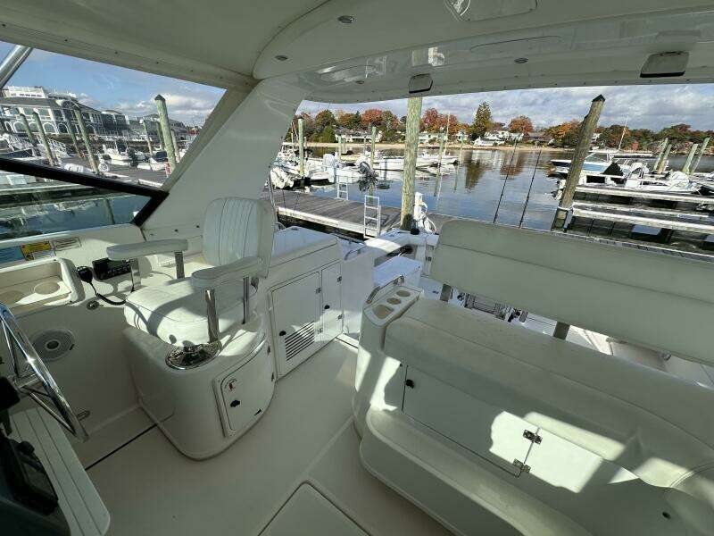 2001 Tiara Yachts 4300 Open
