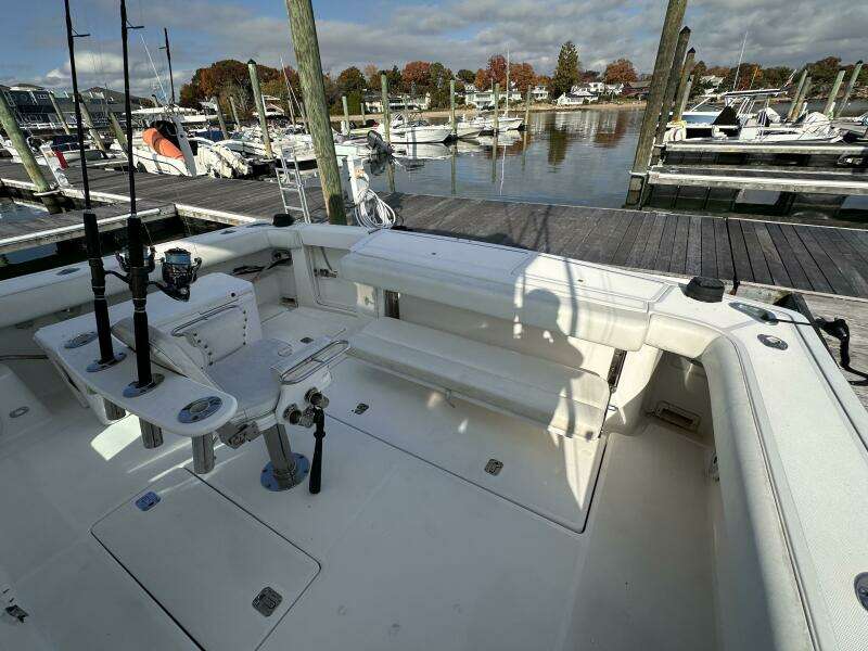 2001 Tiara Yachts 4300 Open
