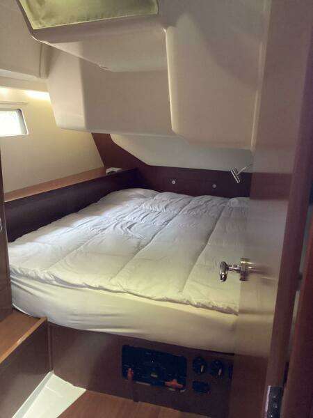 2012 Beneteau Oceanis ICW