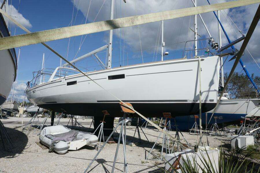 2012 Beneteau Oceanis ICW