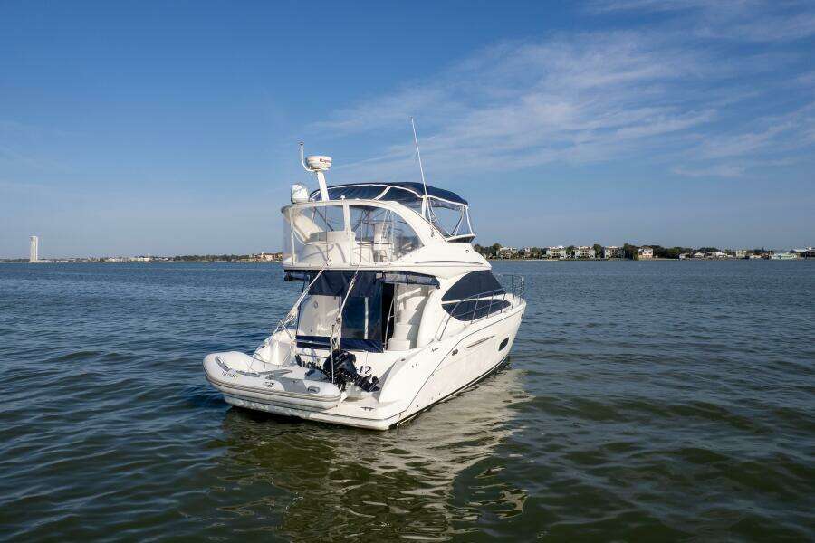 2010 Meridian 391 Motor Yacht