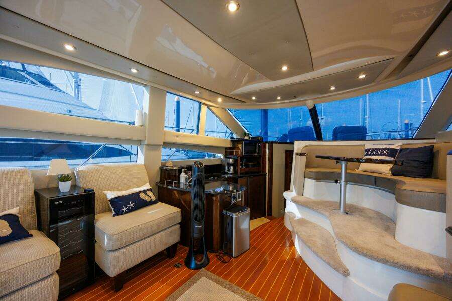 2010 Meridian 391 Motor Yacht